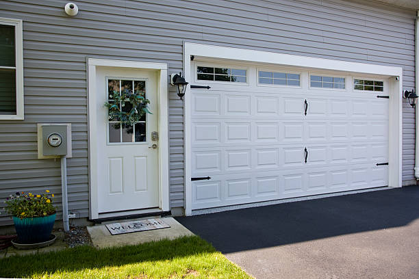 24/7 Emergency Garage Door Panel Replacement experts in Greenock, PA